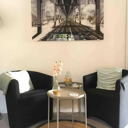 Apartment Petite Maison Darwin Bordeaux