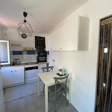 Apartment Petite Maison Darwin *