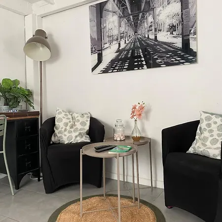 Petite Maison Darwin Apartment